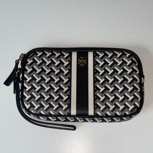 NEW Tory Burch T-Zag Wristlet